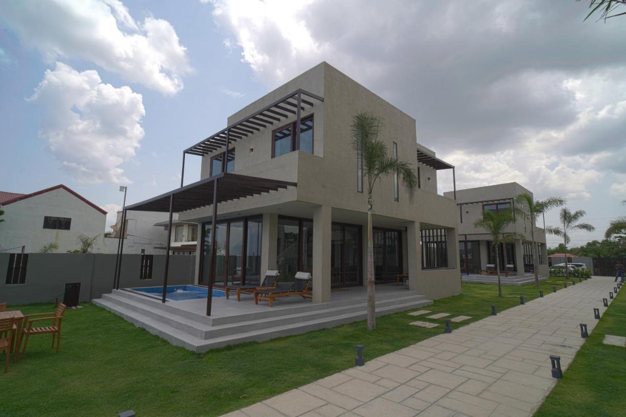 Araya Beach Casas Batangas Exteriör bild